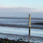 Semesterbostad In Strandnaehe *