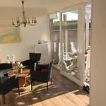 Semesterbostad In Strandnaehe *